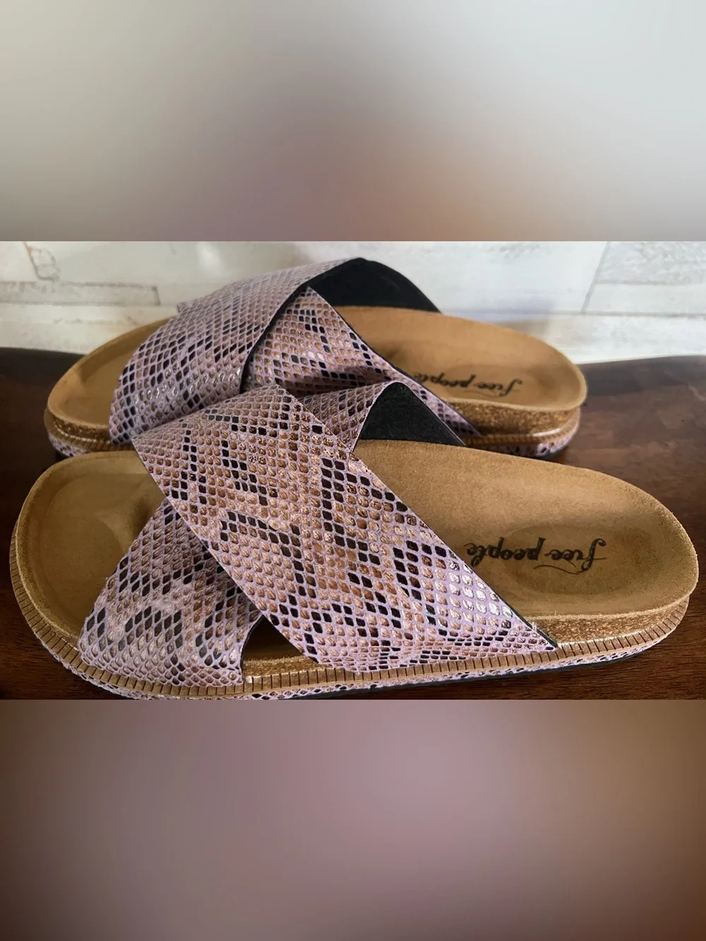FREE PEOPLE Sidelines Footbed Sandals / Viola Snake in size 10.  NWOT
